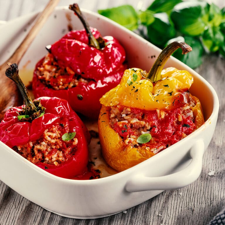 Gefüllte Paprika mit Reis und Gemüse