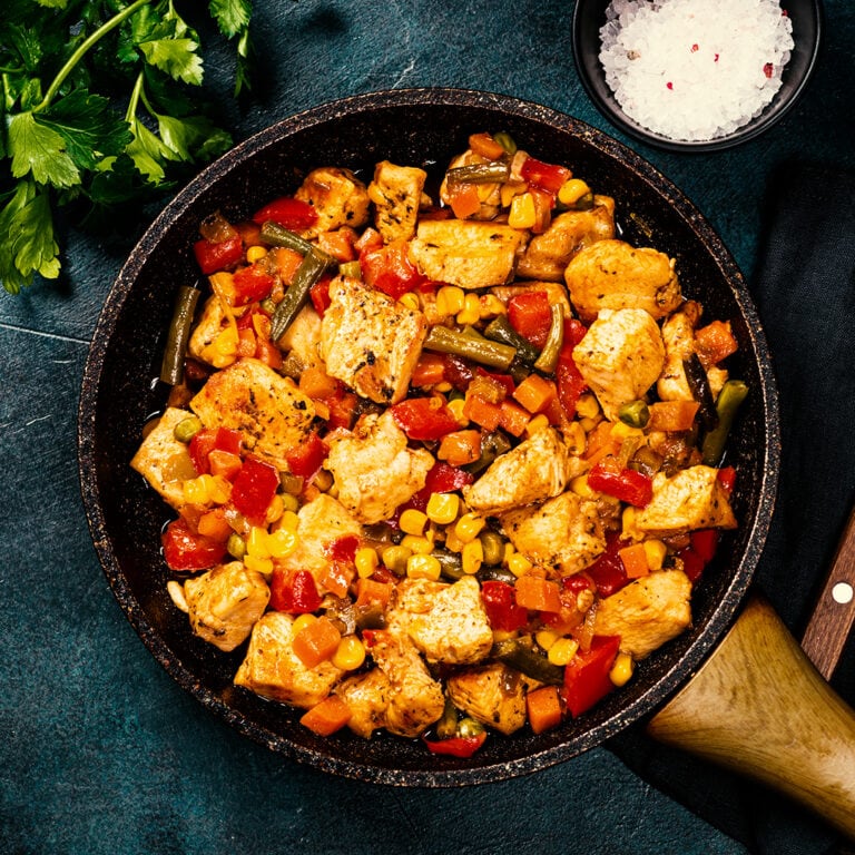 Hähnchen-Gemüse-Pfanne mit Rosmarin